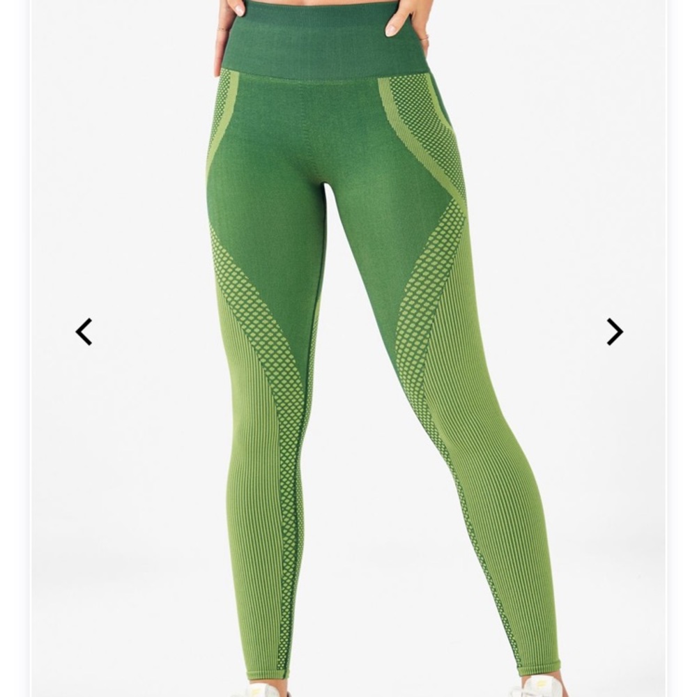 High waisted leggings